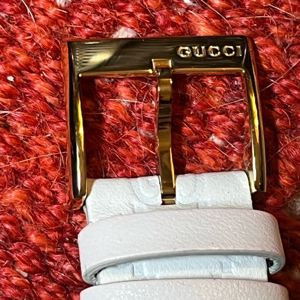 GUCCI GOLD/WHITE WATCH - Picture 5 of 9